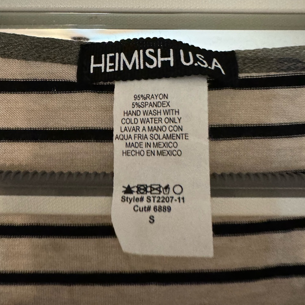 Brand new w/o tags. Never worn, boutique Sz S